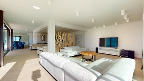 House | Living room