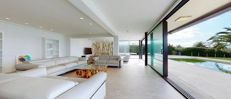 House | Living room