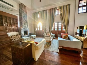 Älytelevisio, kirjoja