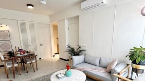 Unclassified image, 3 of 42, button - Rio Royale  (Candolim)