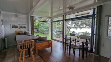 Superior Bungalow, River View | Living area