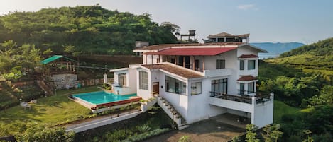 Mặt tiền nơi lưu trú