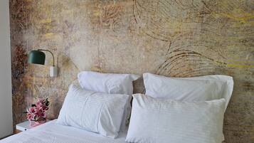 4 chambres, fer et planche à repasser, Wi-Fi, draps fournis