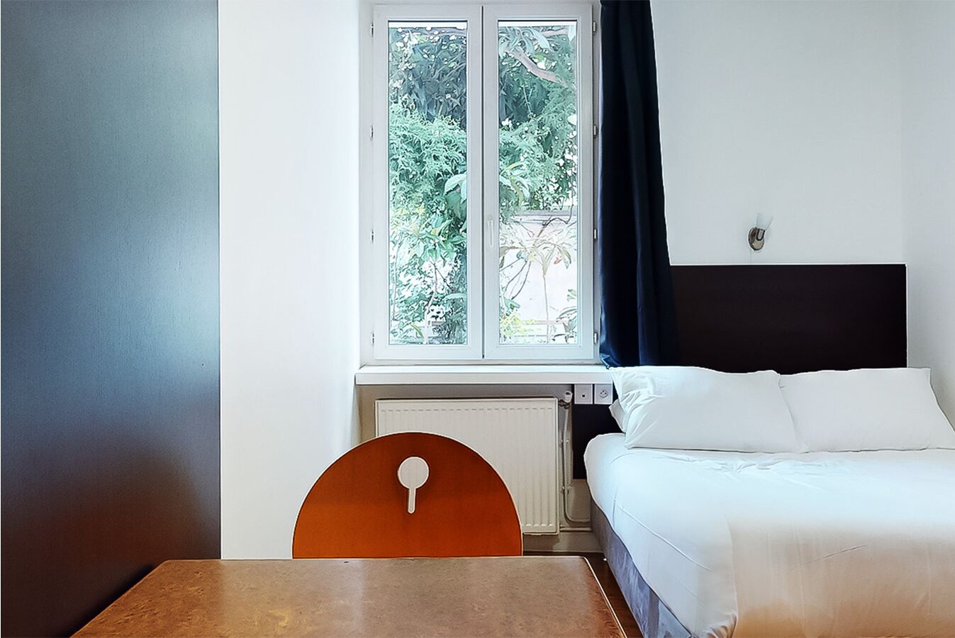 Classic-Doppelzimmer, barrierearm | Schreibtisch, schallisolierte Zimmer, Bügeleisen/Bügelbrett