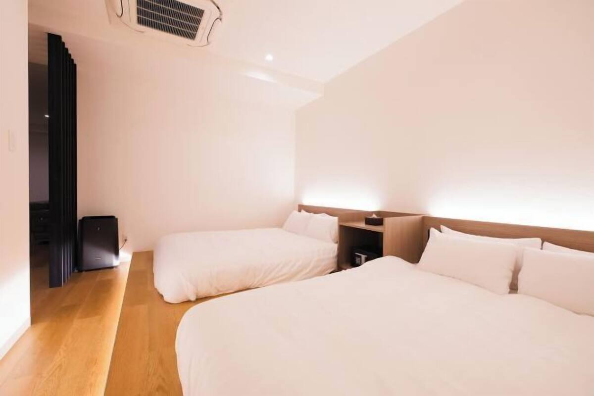 2 bedrooms, in-room safe, blackout drapes, free WiFi