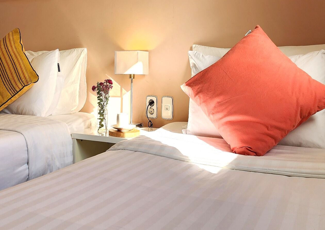 Basic Twin, City View (Non-Koreans only) / Self Check in after 8PM / Check DM for door code | Soundproofing, iron/ironing board, free WiFi