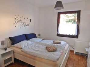 2 habitaciones, tabla de planchar con plancha y wifi gratis 