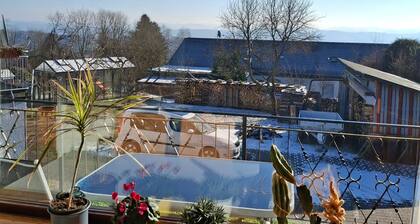 Ferienhaus 'Höhenflug' mit Bergblick, privater Terrasse und Wi-Fi