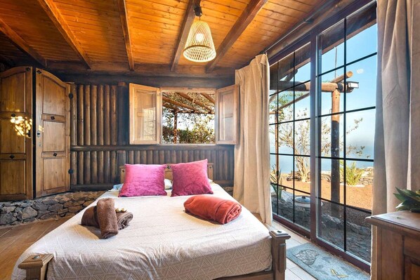 1 bedroom, free WiFi, bed sheets - Holiday Home in Tenerife with Private Garden (Ojo Blanco)