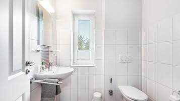 Doccia, asciugacapelli, asciugamani