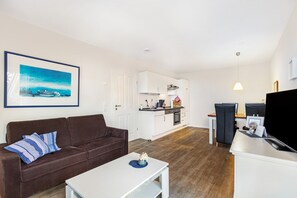 Télévision, chaîne hi-fi