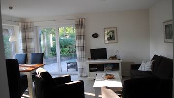 Fernseher, Stereoanlage