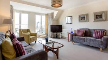 Standard Apartment, Balcony | Living area