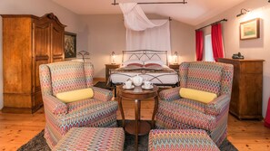 4 Schlafzimmer, Bügeleisen/Bügelbrett, kostenloses WLAN, Bettwäsche