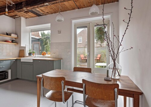 Authentic canal house 't Jannette, historical - cozy