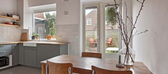 Authentic canal house 't Jannette, historical - cozy