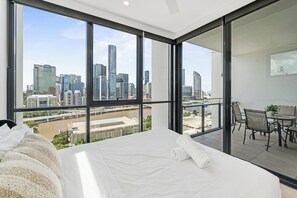 2 soverom, strykejern/-brett, reiseseng for barn og wi-fi (inkludert)