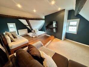 2 soverom, strykejern/-brett, wi-fi og sengetøy