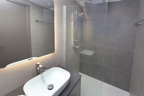 Hair dryer, towels