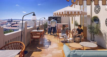 The Central House Granada Elvira Hostel