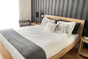 1 多间卧室、熨斗/熨衣板、免费 WiFi、床单