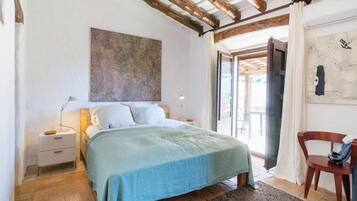 House | 6 bilik tidur, cadar katil