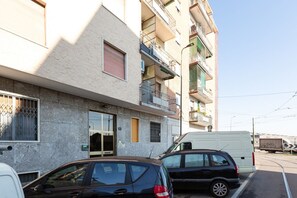 Exterior - Studio Apartment with WIFI & AC- Milan Calvairate (Milano)