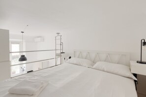 WiFi - GuestHost - Cosy Studio Apt in the Heart of Milan! (Milano)