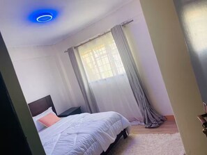 2 Schlafzimmer, Bügeleisen/Bügelbrett, WLAN, Bettwäsche