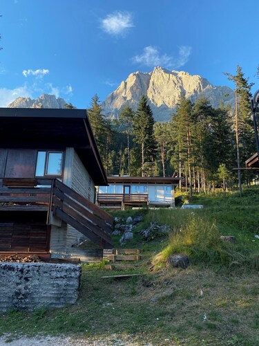 Ca' Mugo, a dream chalet in the enchanted forest, near Cortina