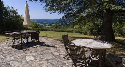 Villa (sleeps 6), private pool, gardens surrounded by countryside and woodland