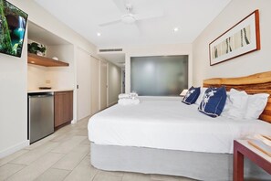 1 bedroom, iron/ironing board, free WiFi, bed sheets