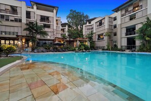 Pool - Temple Suite 423 Palm Cove (Palm Cove)