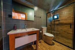 Deluxe Bungalow, Mountain View | Bilik Mandi | Gabungan pancuran/tab mandi, kelengkapan dandanan diri percuma 