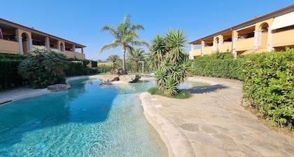 Apartment in residential complex with swimming pool 3 min drive from the sea