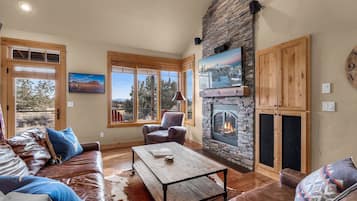 Smart-TV, peis og DVD-spiller