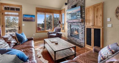 Brasada Ranch | 2 Full Suites | On Golf Course