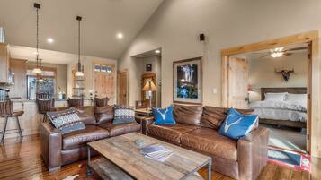 Smart-TV, peis og DVD-spiller