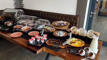 Daily buffet breakfast (EUR 12.50 per person)