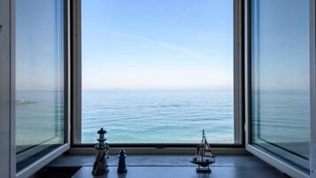 Classic Double Room | Water view