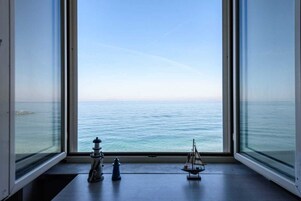Vista al agua