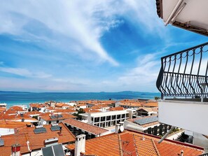 Property grounds - RONA VISTA SUITES amazing seaview 1 (polychrono)