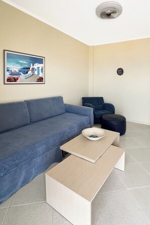 Living area - RONA VISTA SUITES amazing seaview 1 (polychrono)