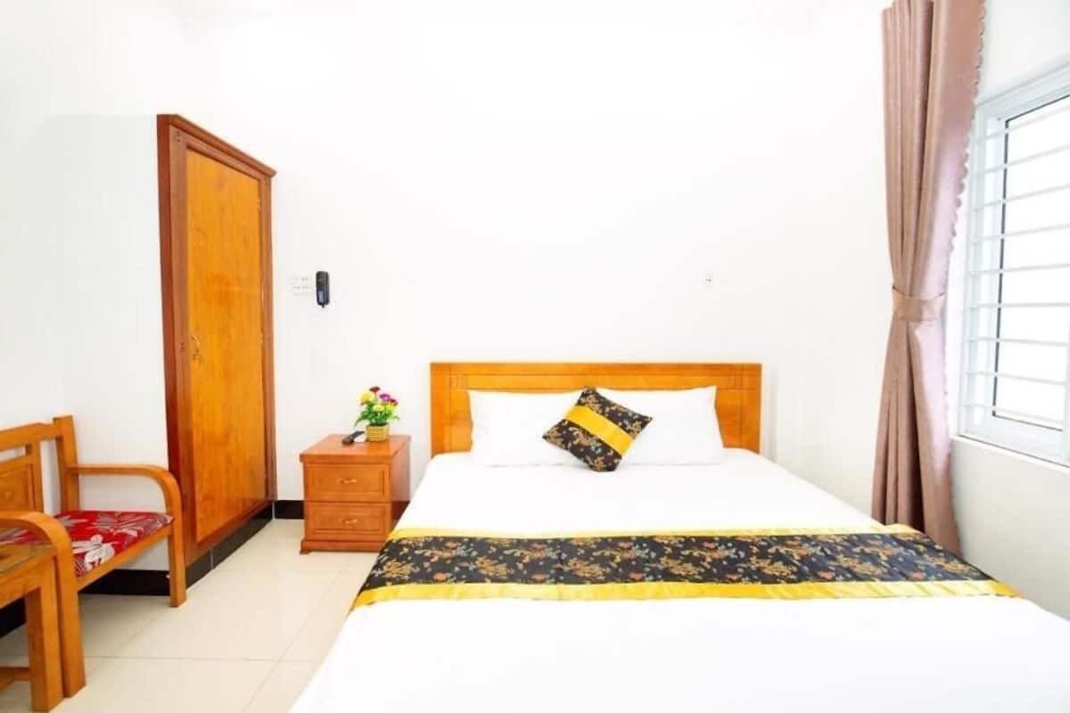 Escrivaninha, espaço de trabalho para notebook, Wi-Fi de cortesia