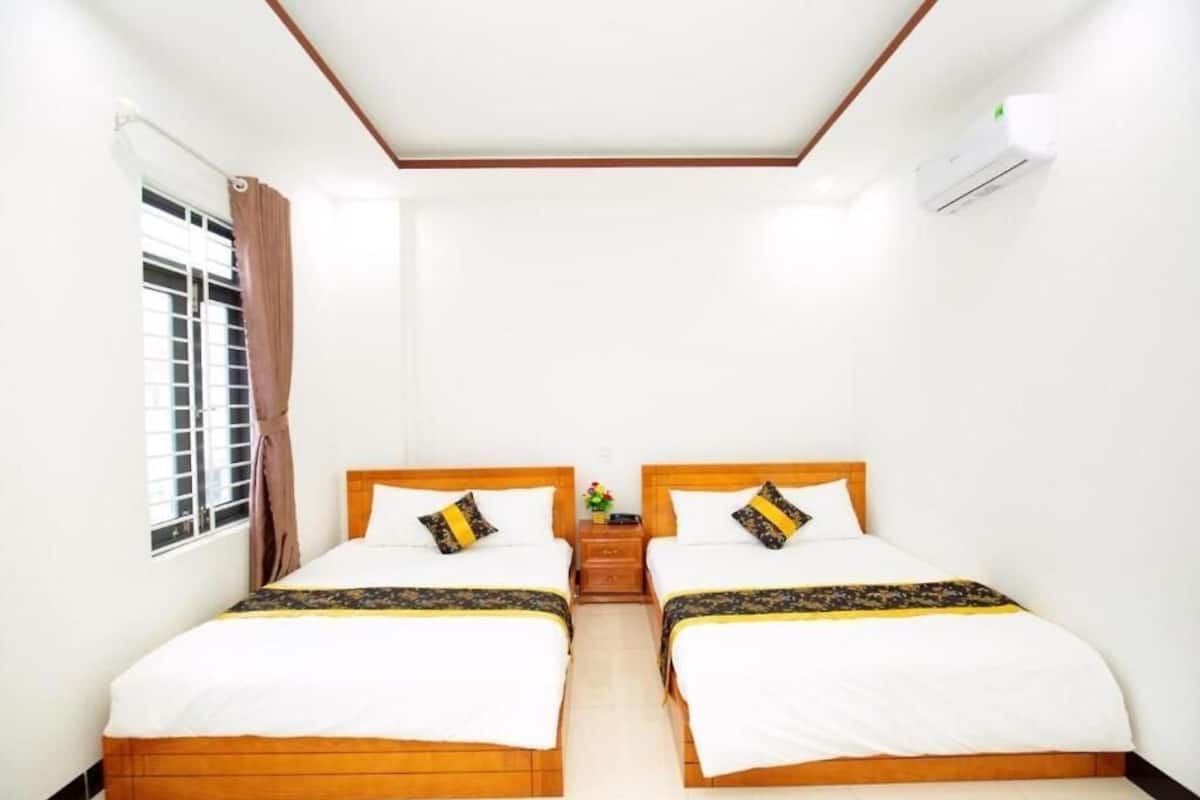 Escrivaninha, espaço de trabalho para notebook, Wi-Fi de cortesia