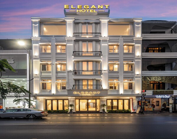 Elegant Hotel - Hue