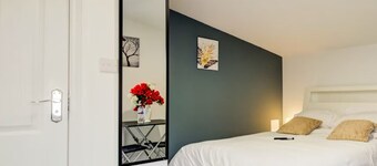 Cosy Luxury studio cabin centrally located in Crayford, Greater london.