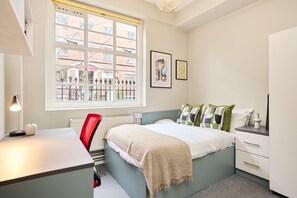 1 bedroom, free WiFi, bed sheets