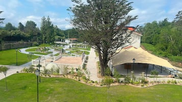 Esterni