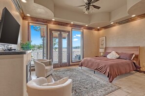 8 habitaciones, escritorio, wifi gratis y ropa de cama